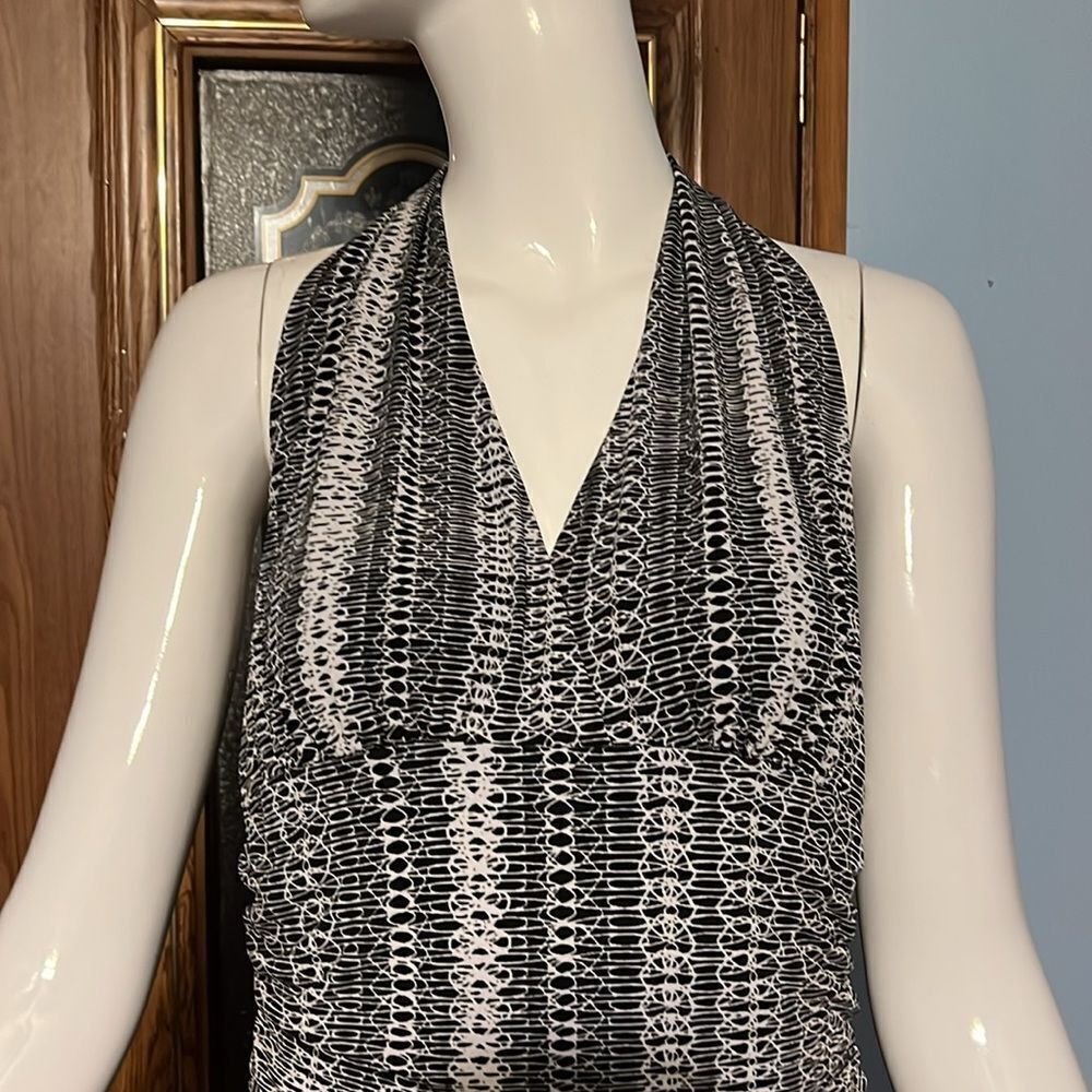 Studio Y Halter Top - Picture 2 of 6